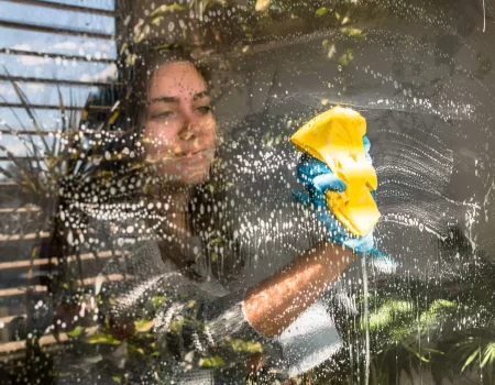 fensterreinigung-reinigungsfirma-clean-solution-gebaeudereinigung-scaled